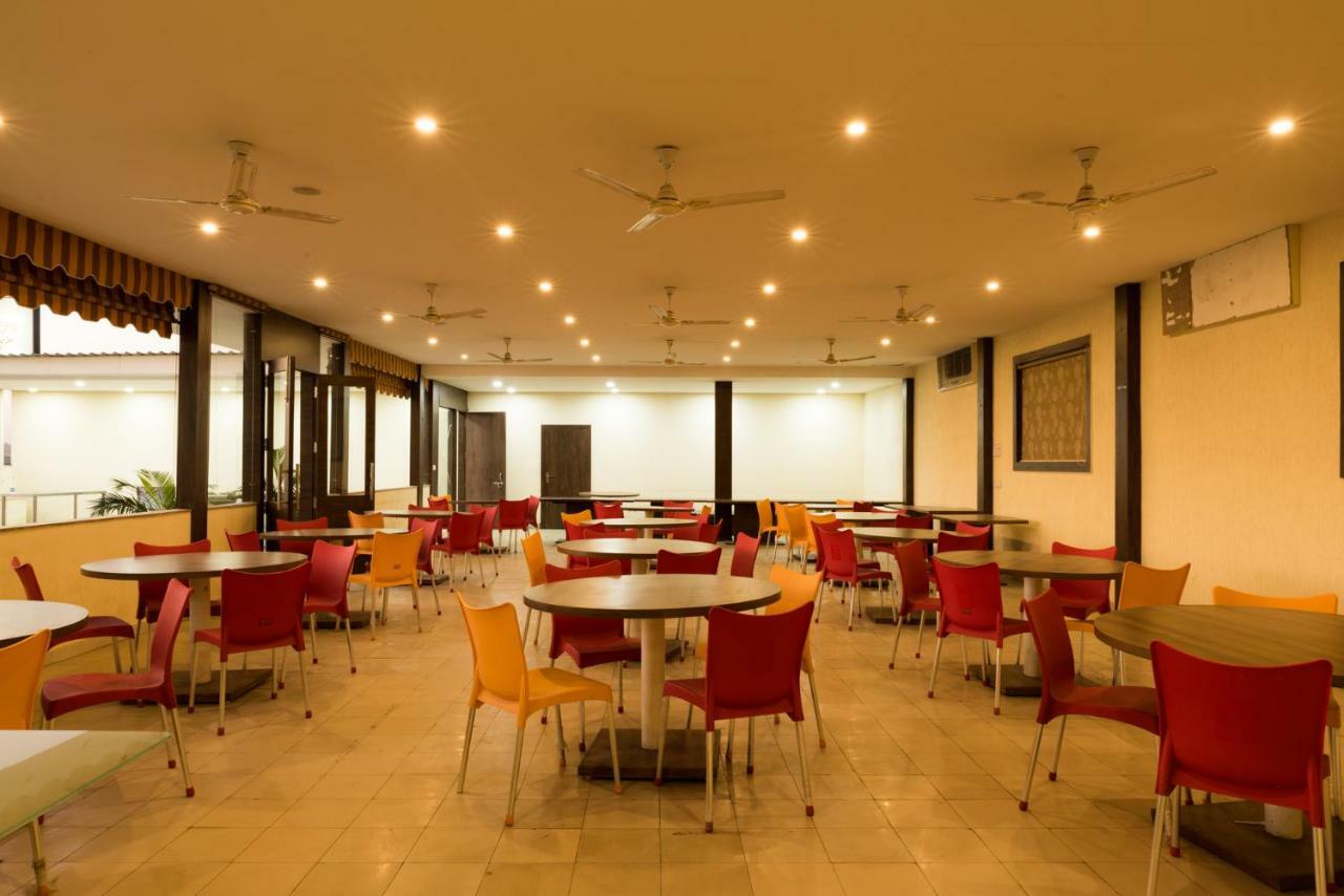 Hotel Drishti,Bhopal Buitenkant foto